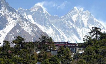 Everest Luxury Trek