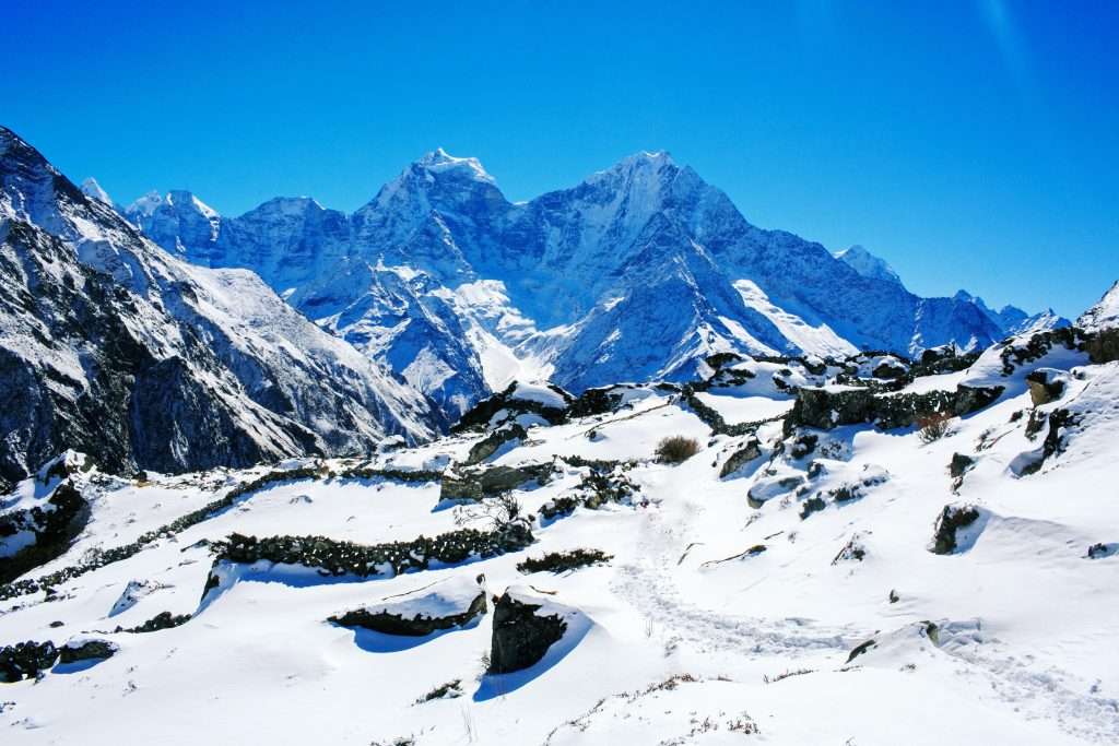 nepal trekking season